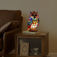 Lade das Bild in den Galerie-Viewer, LeuchtEule - handgefertigte Lampe, die Herzen erstrahlen lässt