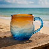 Sonnenkuss – Handgemachte Tasse im Farbspiel des Sonnenuntergangs