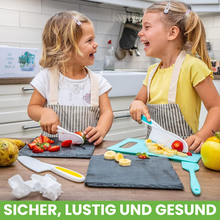 Lade das Bild in den Galerie-Viewer, Kindersicheres Bio-Küchenset nach Montessori inkl. 2x GRATIS Kinder-Schneidebrett
